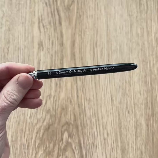 Video demonstrating how to put together the travel brush